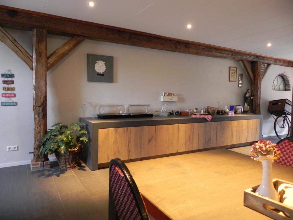 Hoeve De Mertel Biezenmortel Exterior photo